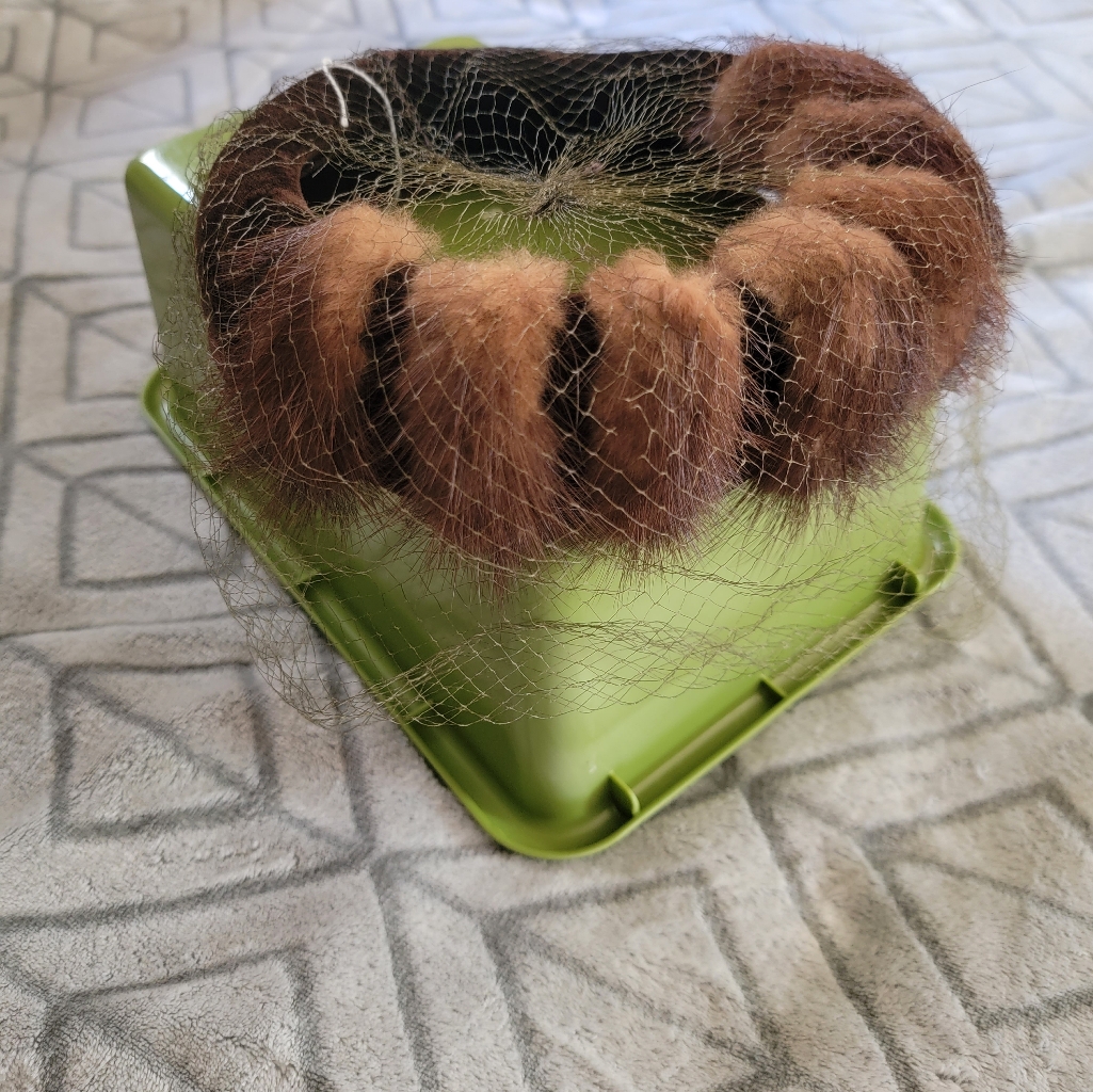 Vtg Ladies Fur Pill Box Hat With Netting
